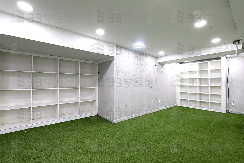 서울 강남구 신사동 스튜디오사무실 무권리 즉시입주가능 층고高 월세 매물번호 10297 사진 11