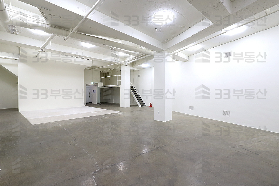 서울 강남구 신사동 노출천장 층고高 스튜디오추천 압구정역도보이용 월세 매물번호 10313 사진 1