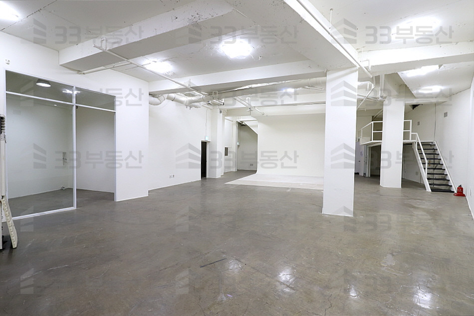 서울 강남구 신사동 노출천장 층고高 스튜디오추천 압구정역도보이용 월세 매물번호 10313 사진 2