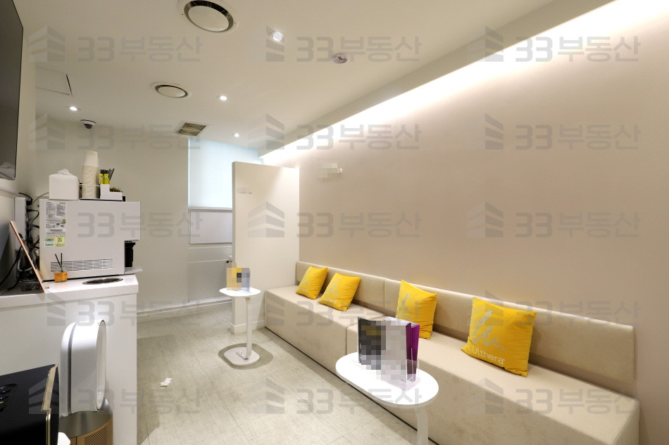 서울 강남구 신사동 압구정대로변, 가시성굿, 전용大, 병의원, 인테리어인수가능 ! 월세 매물번호 10318 사진 1