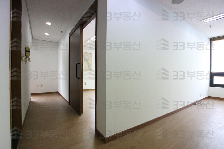 서울 강남구 청담동 1동 도산대로변 사무실, 룸2개, 내부화장실 겸비 월세 매물번호 10320 사진 3