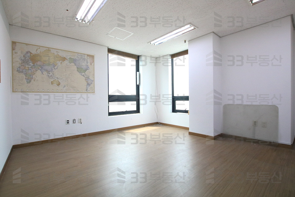 서울 강남구 청담동 1동 도산대로변 사무실, 룸2개, 내부화장실 겸비 월세 매물번호 10320 사진 4