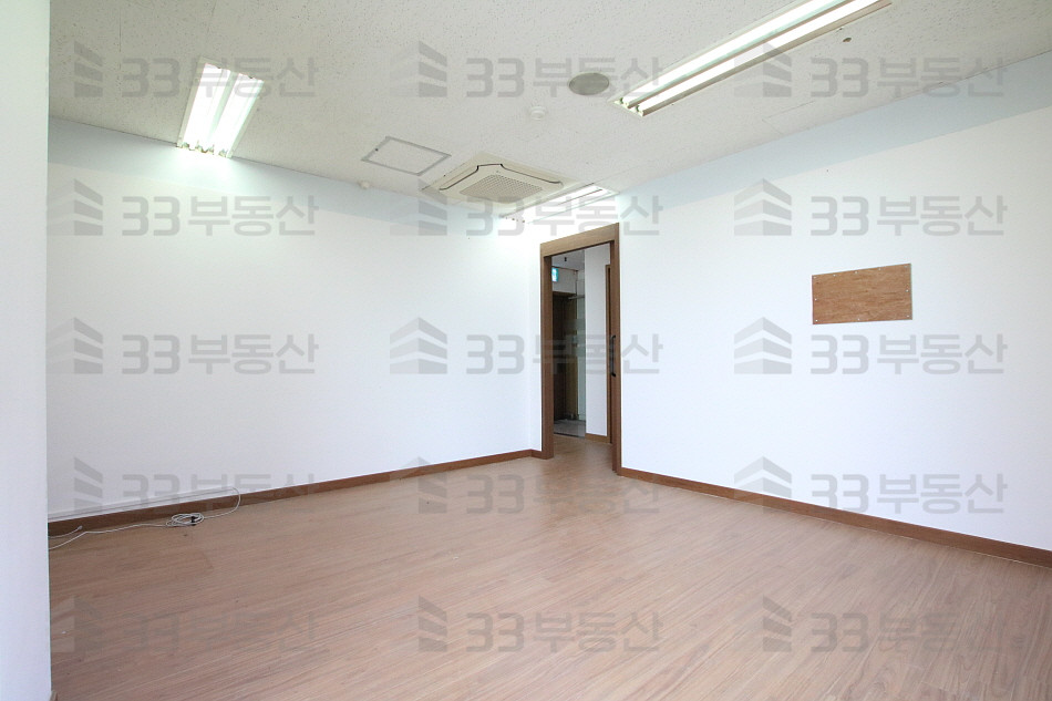 서울 강남구 청담동 1동 도산대로변 사무실, 룸2개, 내부화장실 겸비 월세 매물번호 10320 사진 5