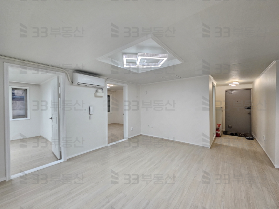 서울 강남구 논현동 영동전통시장 인근 내부 깔끔한 주택형 사무실 월세 매물번호 10333 사진 3