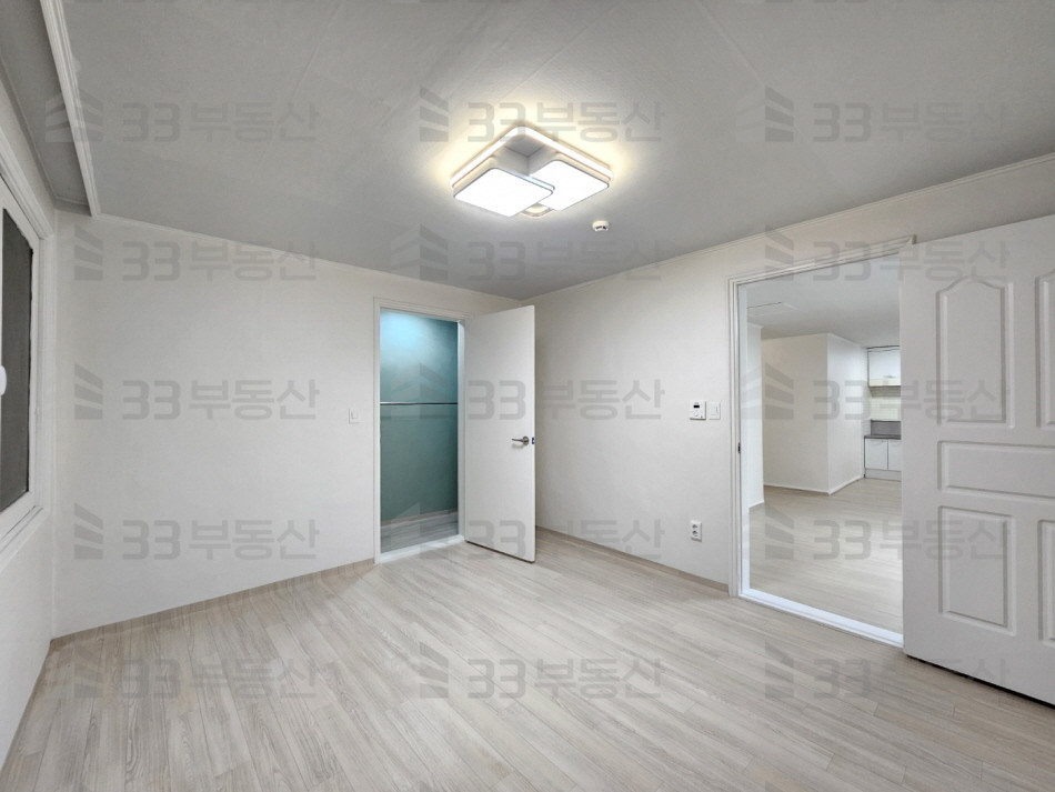서울 강남구 논현동 영동전통시장 인근 내부 깔끔한 주택형 사무실 월세 매물번호 10333 사진 7