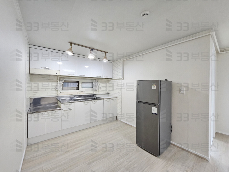 서울 강남구 논현동 영동전통시장 인근 내부 깔끔한 주택형 사무실 월세 매물번호 10333 사진 9