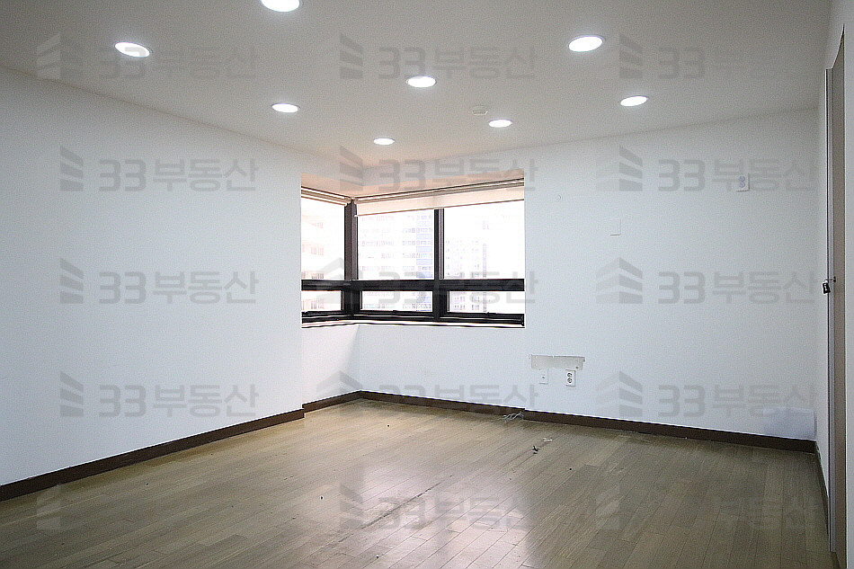 서울 강남구 청담동 청담동 역세권 중소형사무실, 옥외 널찍한 테라스 사용 가능 월세 매물번호 10303 사진 3