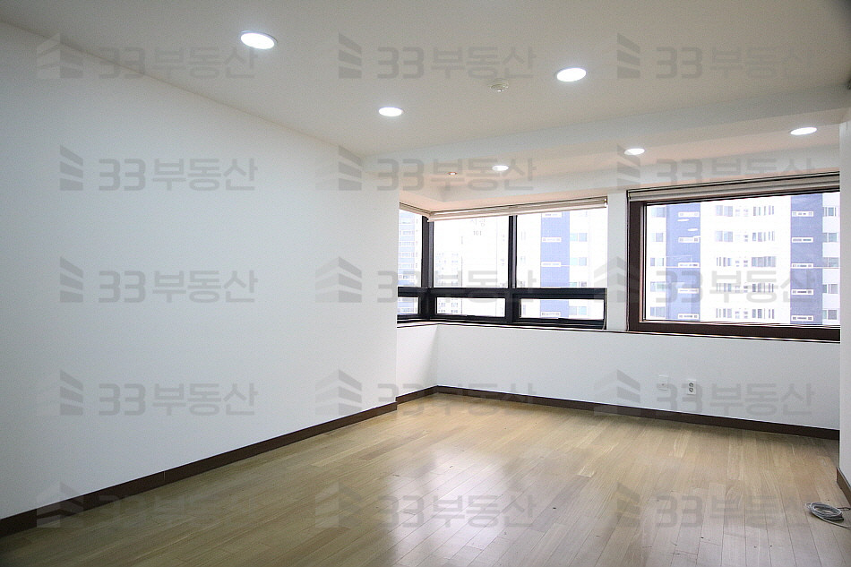 서울 강남구 청담동 청담동 역세권 중소형사무실, 옥외 널찍한 테라스 사용 가능 월세 매물번호 10303 사진 4