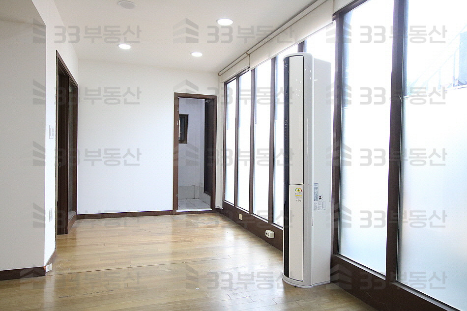 서울 강남구 청담동 청담동 역세권 중소형사무실, 옥외 널찍한 테라스 사용 가능 월세 매물번호 10303 사진 8