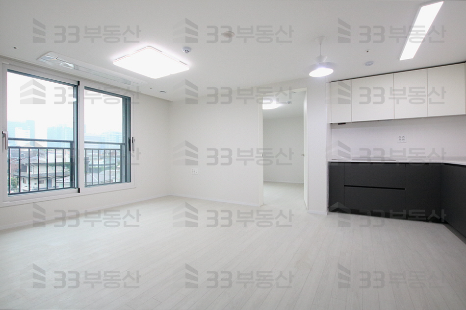 서울 강남구 역삼동 언주역 초역세권 신축 첫입주 쓰리룸 빌라, 주차가능, 즉시 입주 월세 매물번호 10336 사진 3