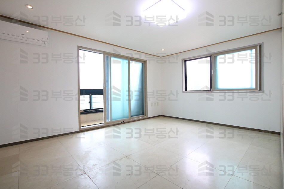 서울 강남구 역삼동 신논현역 도보 10분, 넓은 거실, 막힘없는 뷰, 즉시 입주 전세 매물번호 10337 사진 5