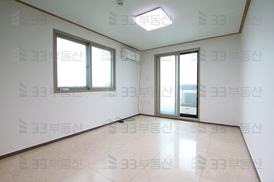 서울 강남구 역삼동 신논현역 도보 10분, 넓은 거실, 막힘없는 뷰, 즉시 입주 전세 매물번호 10337 사진 7