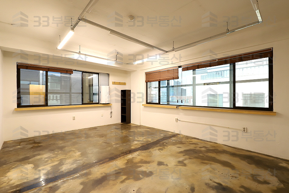 서울 강남구 논현동 2룸 회의실 업무홀 탕비실有 엘베有 주차가능 ! 월세 매물번호 10340 사진 3