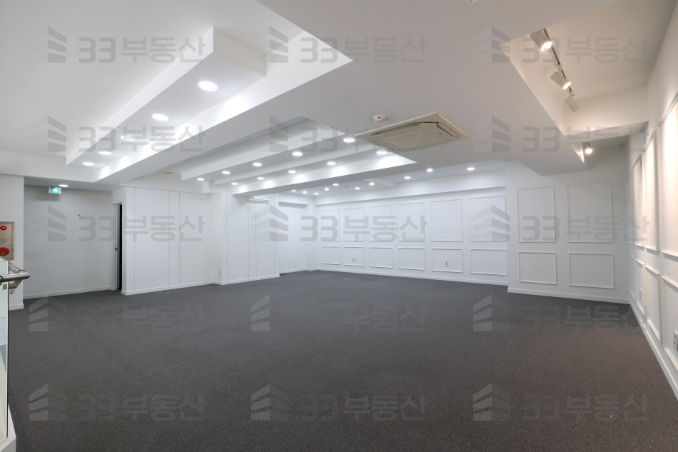 서울 서초구 방배동 방배역 역세권, 대로변, 노출좋은 복층형, 무권리 월세 매물번호 10343 사진 4