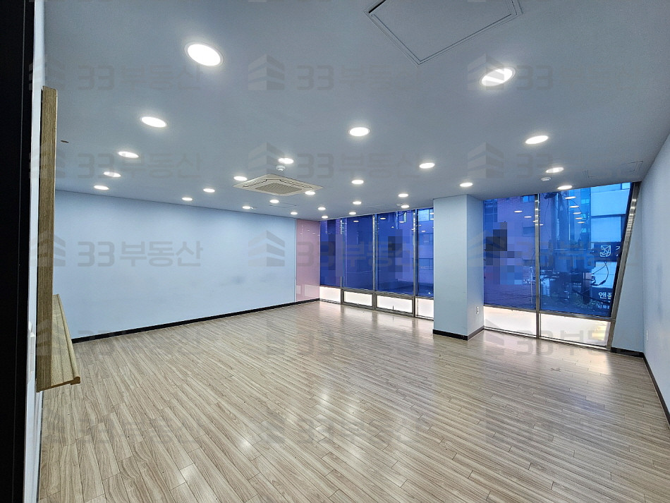 서울 강남구 신사동 압구정역, 학원구조, 인테리어 무상인수 월세 매물번호 10345 사진 2