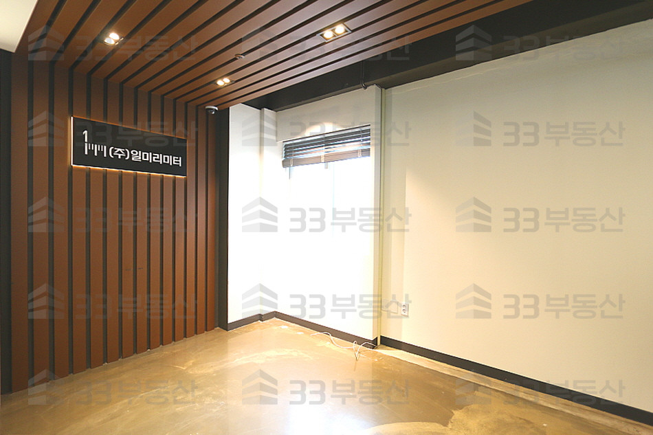 서울 강남구 논현동 논현역세권 대로변에 있는 컨디션 좋은 사무실 월세 매물번호 10308 사진 5