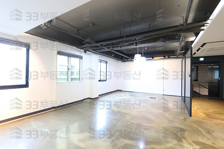 서울 강남구 논현동 논현역세권 대로변에 있는 컨디션 좋은 사무실 월세 매물번호 10308 사진 8