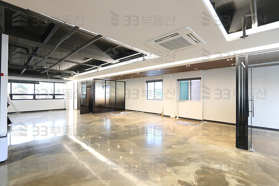 서울 강남구 논현동 논현역세권 대로변에 있는 컨디션 좋은 사무실 월세 매물번호 10308 사진 10