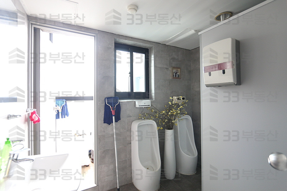 서울 강남구 논현동 논현역세권 대로변에 있는 컨디션 좋은 사무실 월세 매물번호 10308 사진 11