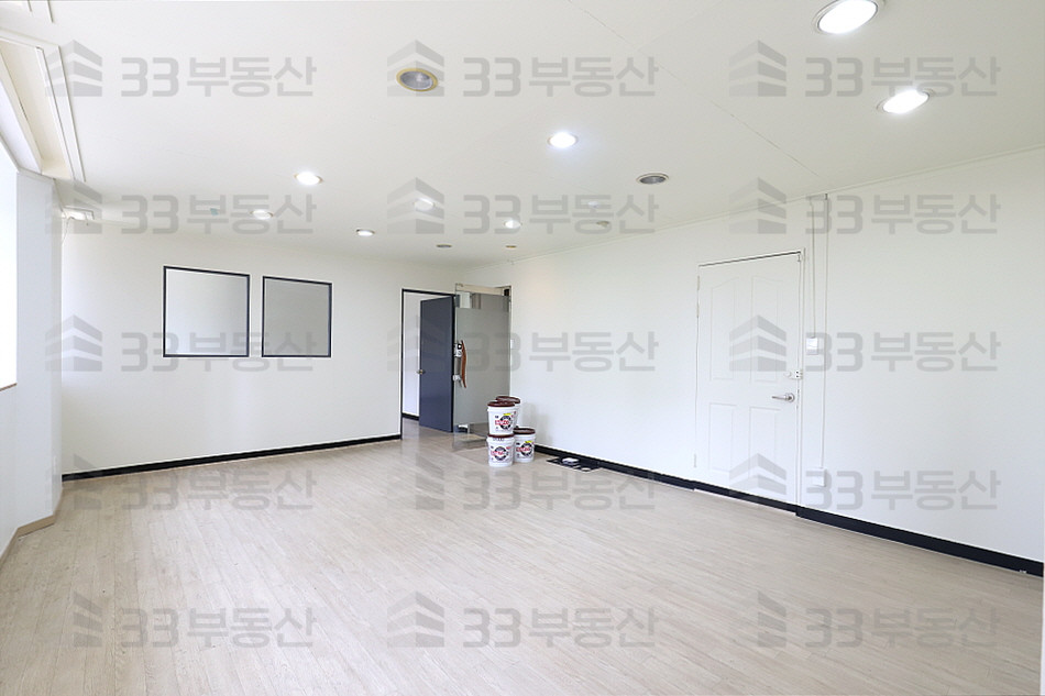 서울 강남구 논현동 신사역인근 대로변사무실 3층전체 3룸이용可 ! 월세 매물번호 10356 사진 3