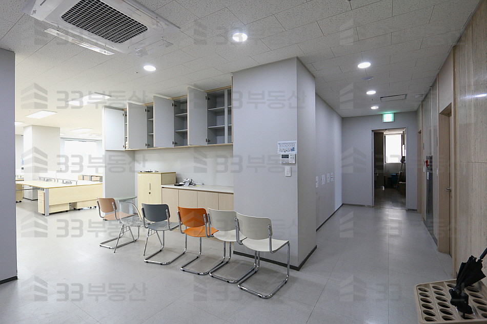 서울 강남구 역삼동 컨디션최상 ,가시성 우수한 언주로 대로변 월세 매물번호 10359 사진 3