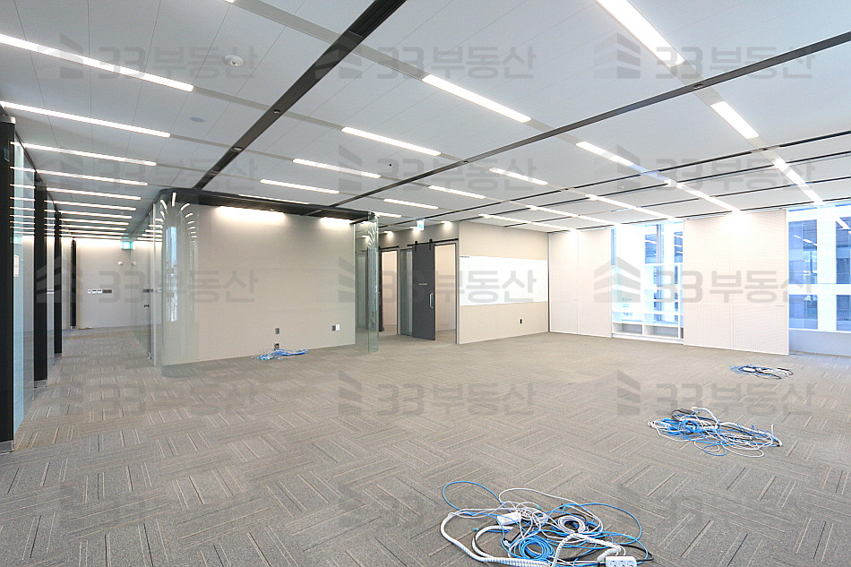 서울 강남구 역삼동 언주역도보3분,대로변 대형사무실 월세 매물번호 10361 사진 2