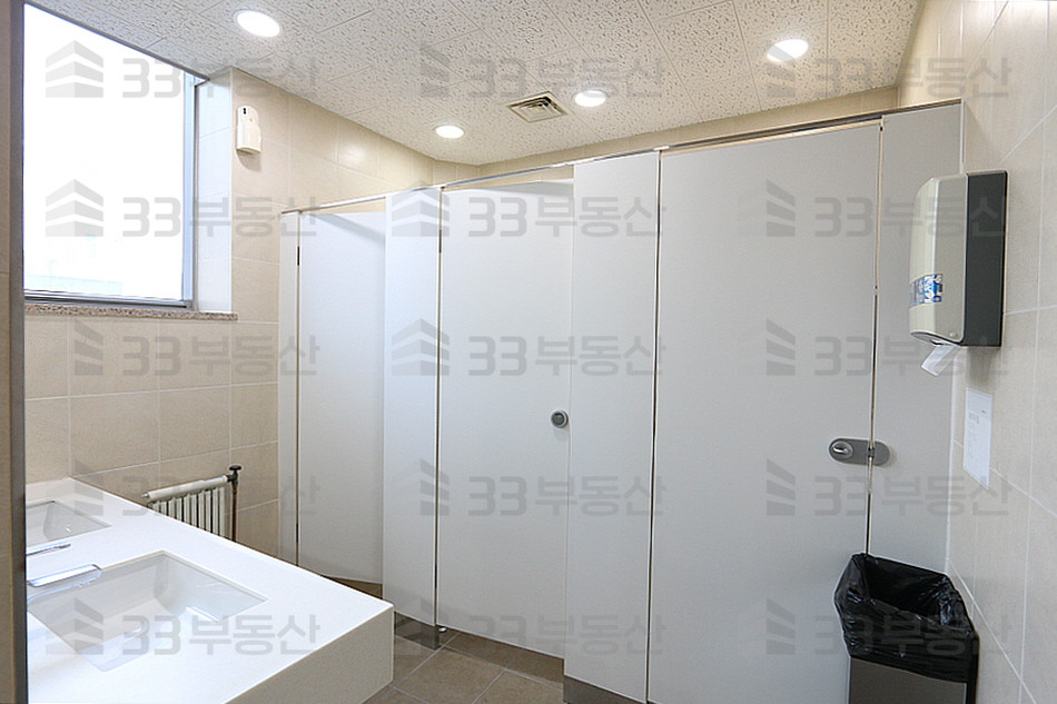 서울 강남구 역삼동 역삼역도보10초 ,대로변 컨디션좋은 대형사무실 월세 매물번호 10369 사진 10
