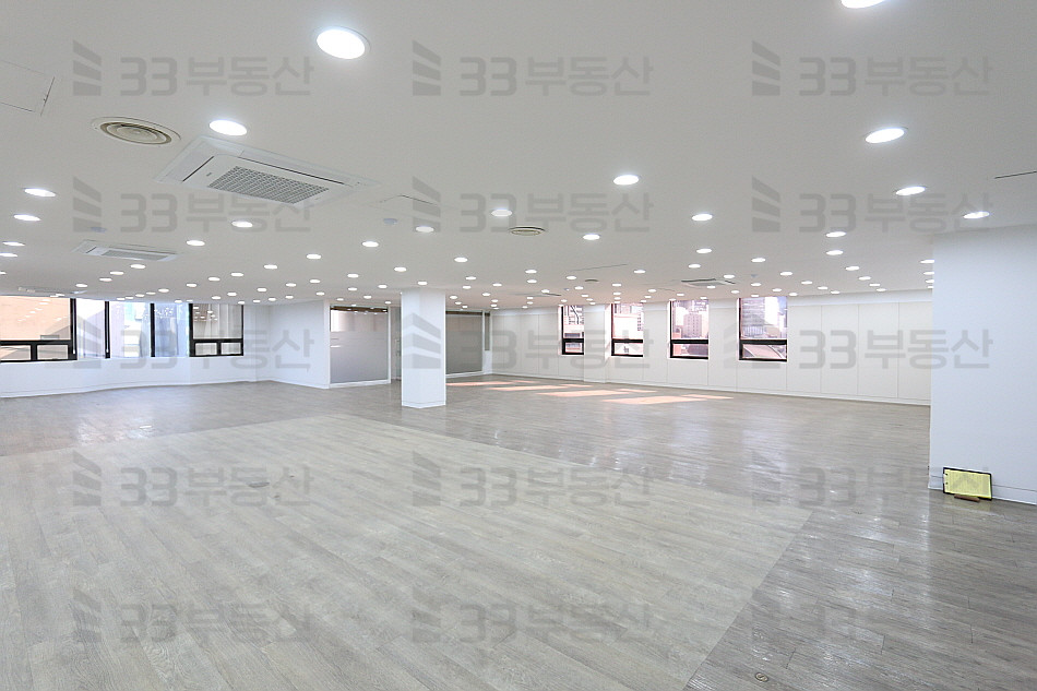 서울 강남구 역삼동 역삼역초역세권 , 대로변에 컨디션 좋은 대형사무실 월세 매물번호 10378 사진 11