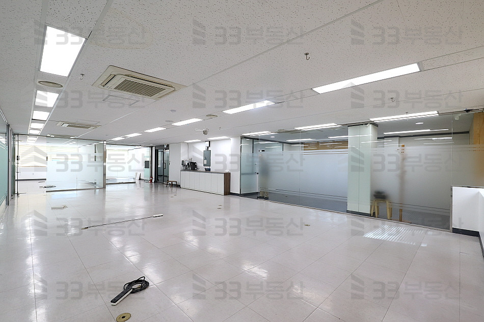 서울 강남구 대치동 삼성역인근 테헤란로사무실 전용면적大 용도변경가능 유동인구多 ! 월세 매물번호 10384 사진 4