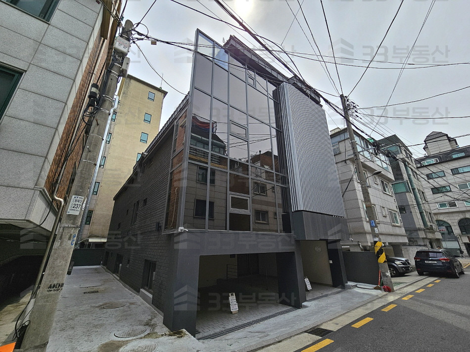 서울 서초구 양재동 가성비 우수, 주차편리, 옥상, 리모델링 꼬마사옥 월세 매물번호 10396 사진 2