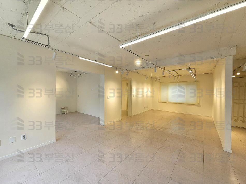 서울 강남구 역삼동 실사진,주차4대, 내부깔끔한 주택형 단독사옥 월세 매물번호 10397 사진 1