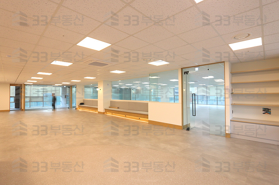 서울 강남구 역삼동 역삼역도보3분,컨디션좋은 인테리어 무상인수 월세 매물번호 10394 사진 2