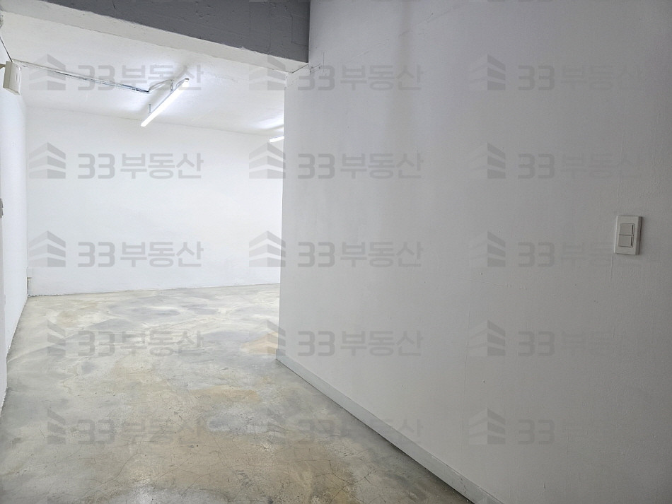 서울 강남구 논현동 논현로 이면 깔끔한 지하 사무실 월세 매물번호 10126 사진 4