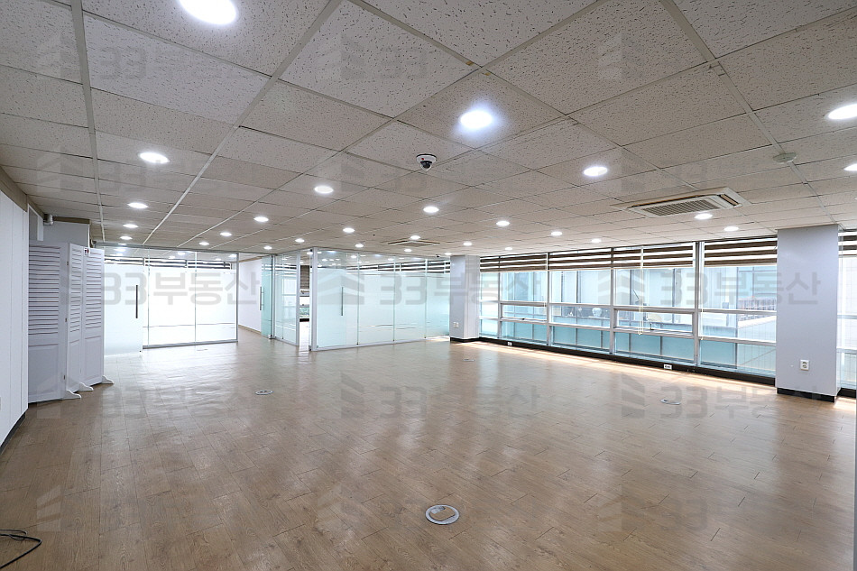 서울 강남구 대치동 현민타워동 선릉역도보3분 자주식주차 무권리 인테리어사무실 ! 월세 매물번호 10409 사진 1