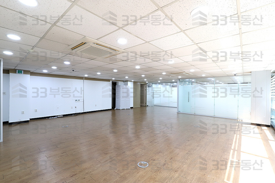 서울 강남구 대치동 현민타워동 선릉역도보3분 자주식주차 무권리 인테리어사무실 ! 월세 매물번호 10409 사진 3