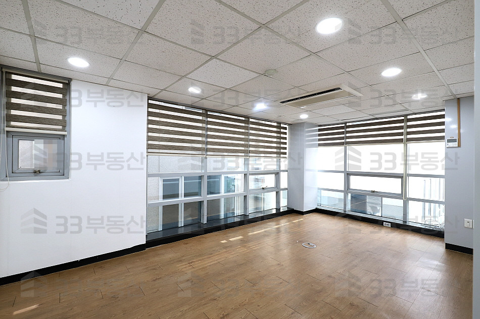 서울 강남구 대치동 현민타워동 선릉역도보3분 자주식주차 무권리 인테리어사무실 ! 월세 매물번호 10409 사진 6