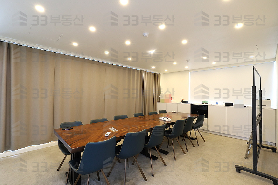 서울 강남구 신사동 보증금조정O 신사역도보1분 단독루프탑O ! 월세 매물번호 10420 사진 3