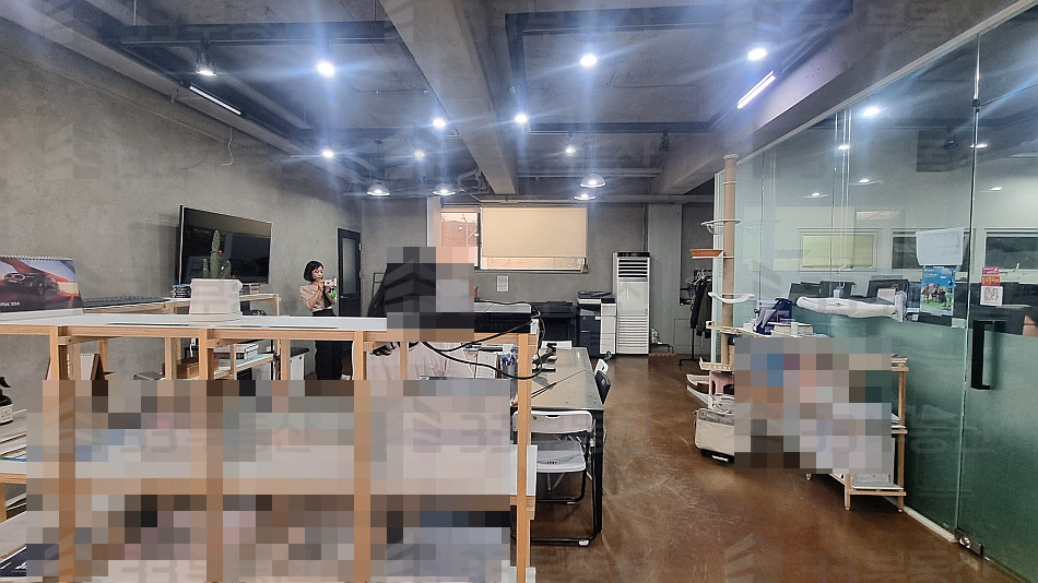 서울 강남구 논현동 신사역인근 자주식주차2대 층고高 가성비굿 ! 월세 매물번호 10423 사진 4