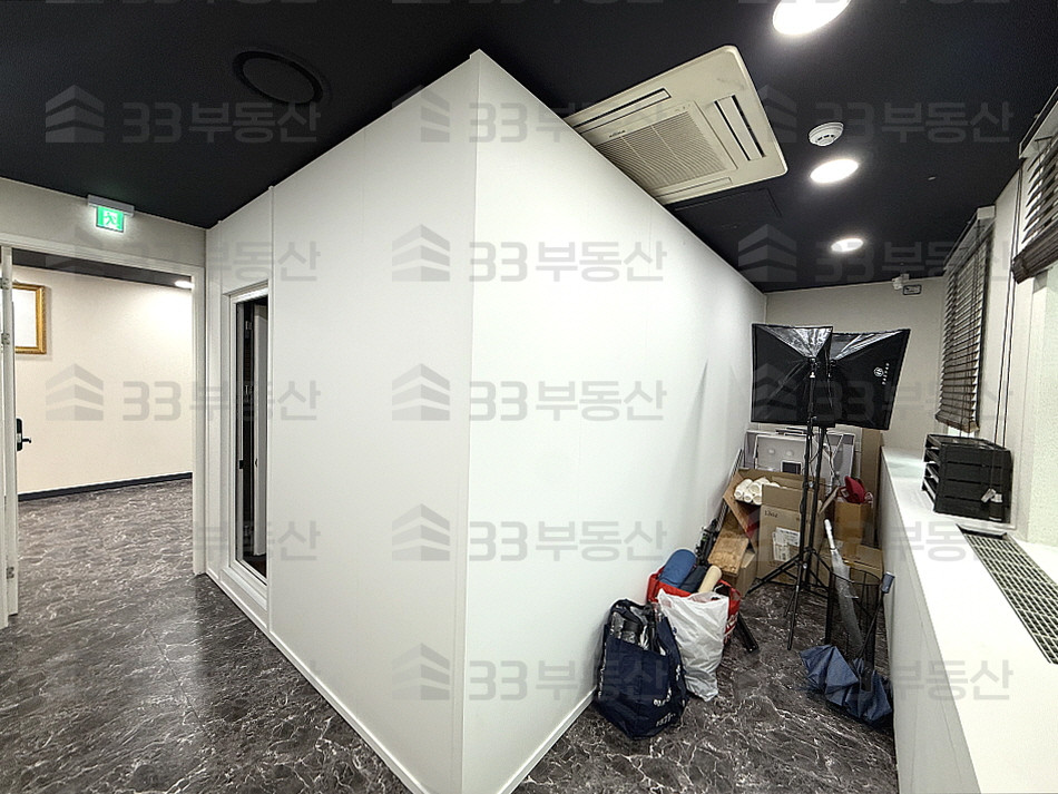 서울 강남구 신사동 주차2대 가성비굿 대로변사무실 실평수大 중소형사무실 ! 월세 매물번호 10436 사진 4