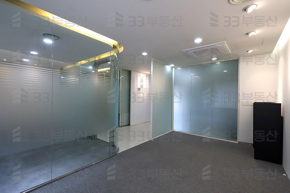 서울 강남구 신사동 제인빌딩동 인테리어A 무권리 엘베O 자주식주차O ! 월세 매물번호 10530 사진 4