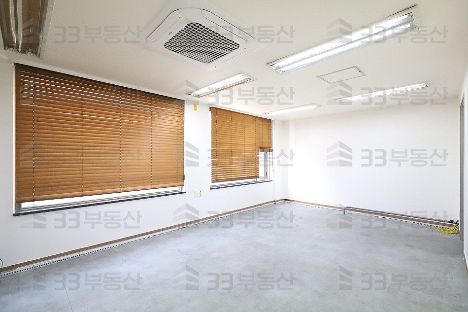 서울 강남구 신사동 제인빌딩동 인테리어A 무권리 엘베O 자주식주차O ! 월세 매물번호 10530 사진 8